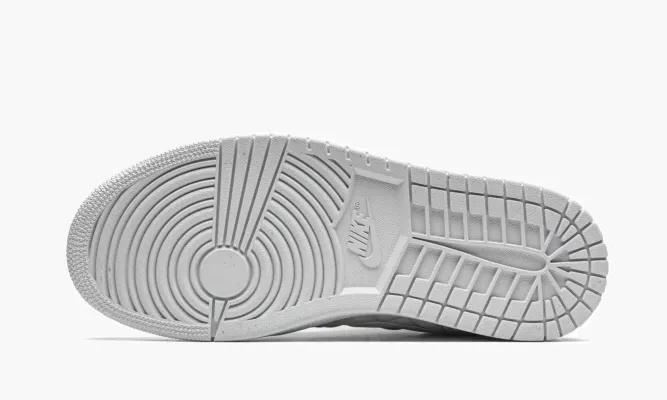 Кроссовки Air Jordan 1 Mid WMNS «Quilted White» белый