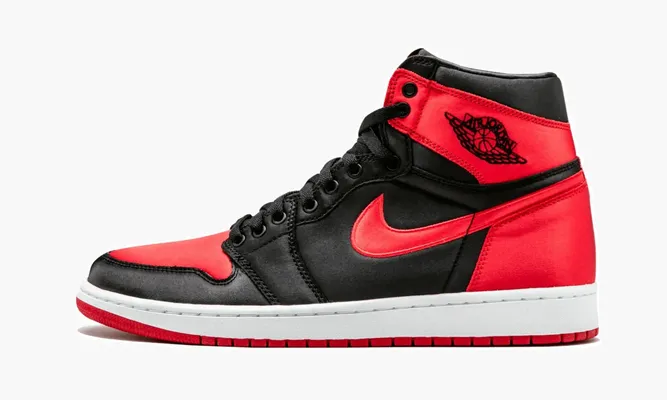 Кроссовки Air Jordan 1 Retro High OG SE «Satin» черный