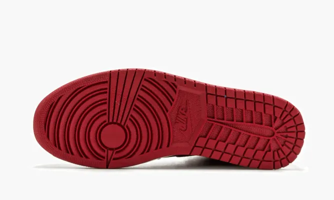 Кроссовки Air Jordan 1 Retro High OG SE «Satin» черный