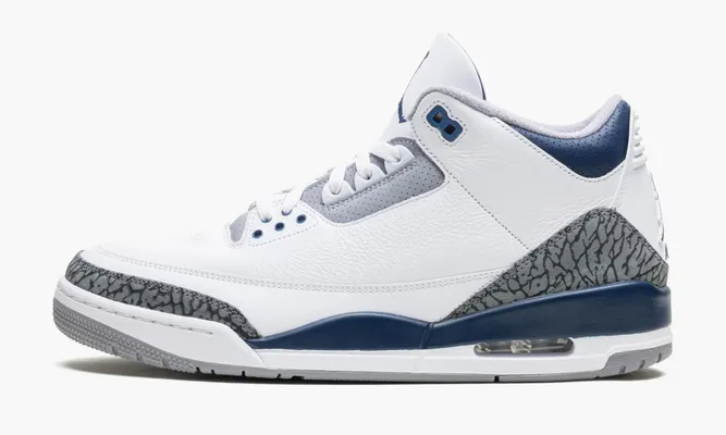 Кроссовки Air Jordan 3 Retro «Midnight Navy» синий