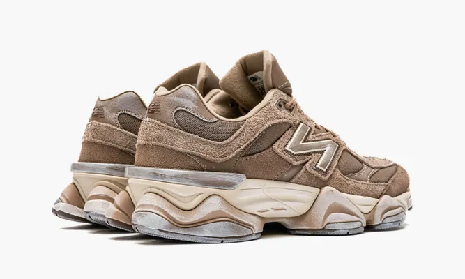 Кроссовки New Balance 9060 «Mushroom Brown» коричневый