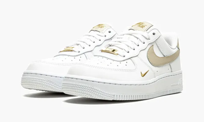 Кроссовки Air Force 1 LO ESSENTIAL MNS WMNS «Toe Swoosh - White / Rattan» белый