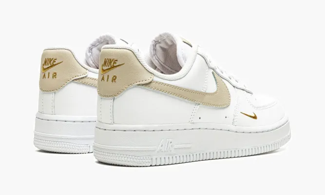 Кроссовки Air Force 1 LO ESSENTIAL MNS WMNS «Toe Swoosh - White / Rattan» белый