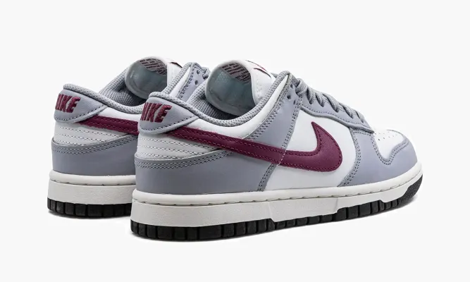 Кроссовки Nike Dunk Low WMNS «Pale Ivory / Redwood» серый