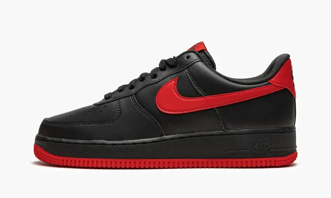 Кроссовки Air Force 1 Low '07 «Bred» черный