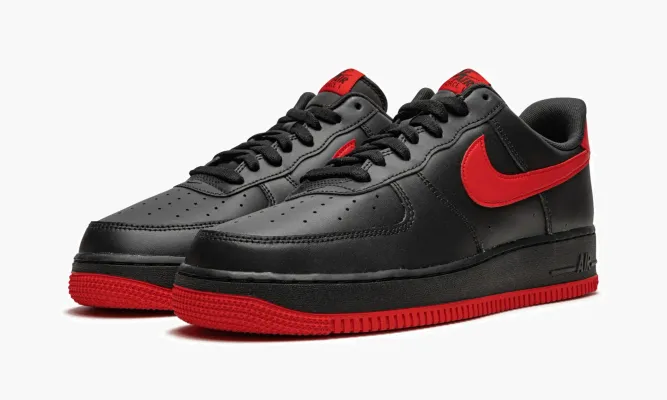 Кроссовки Air Force 1 Low '07 «Bred» черный