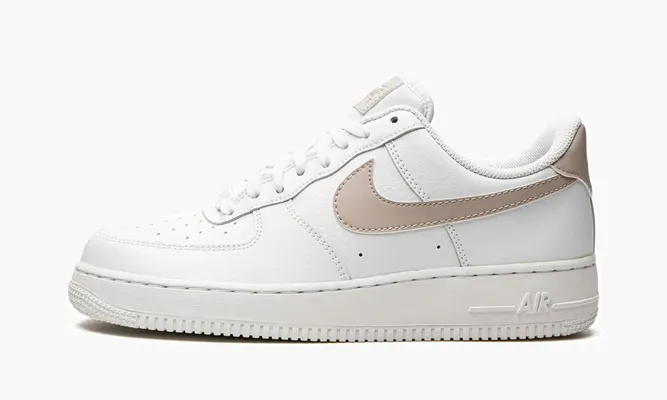 Кроссовки Air Force 1 '07 LO WMNS «White Fossil Stone (W)» белый