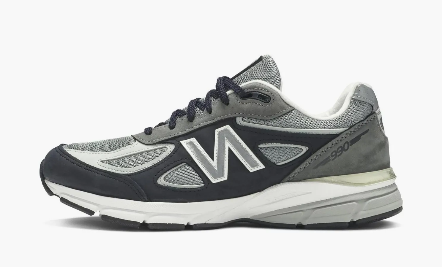New Balance 990v4 «Magnet»