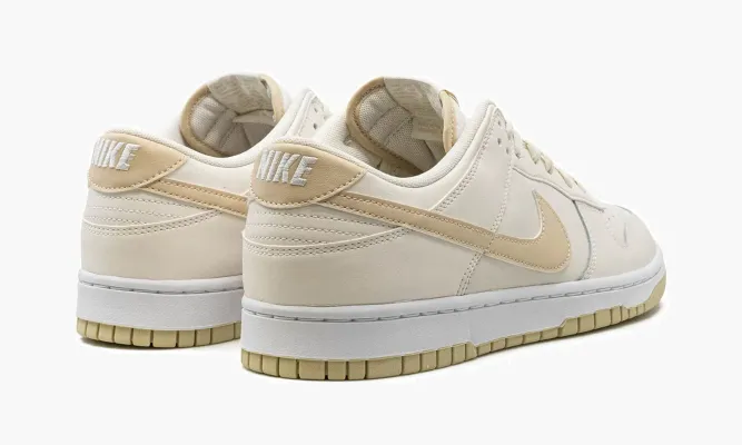 Кроссовки Nike Dunk Low «Phantom Sanddrift» бежевый