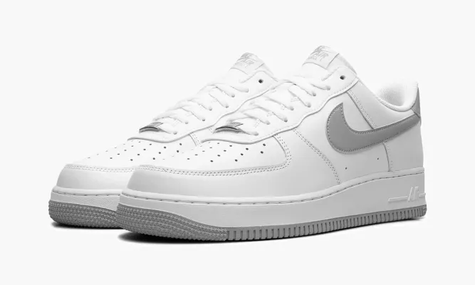 Кроссовки Air Force 1 Low '07 «White Light Smoke Grey» белый