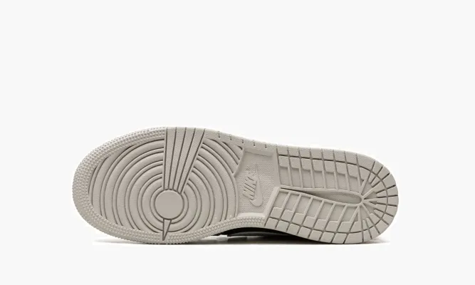 Кроссовки Air Jordan 1 Low GS «Elephant Print» серый