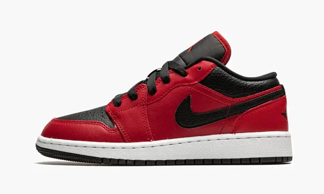 Кроссовки Air Jordan 1 Low «Black Pebbled» черный,красный