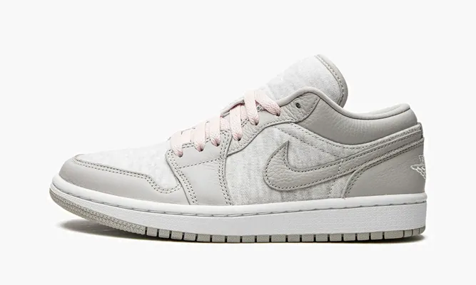 Кроссовки WMNS Air Jordan 1 Low SE «Iron Ore» LT IRON ORE/WHITE