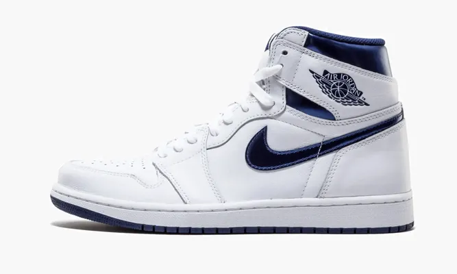 Кроссовки Air Jordan 1 Retro «Metallic Navy» зеленый