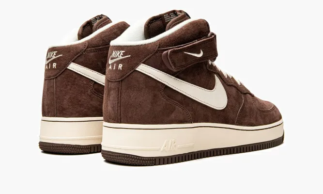 Кроссовки Air Force 1 MID '07 QS «Chocolate» коричневый