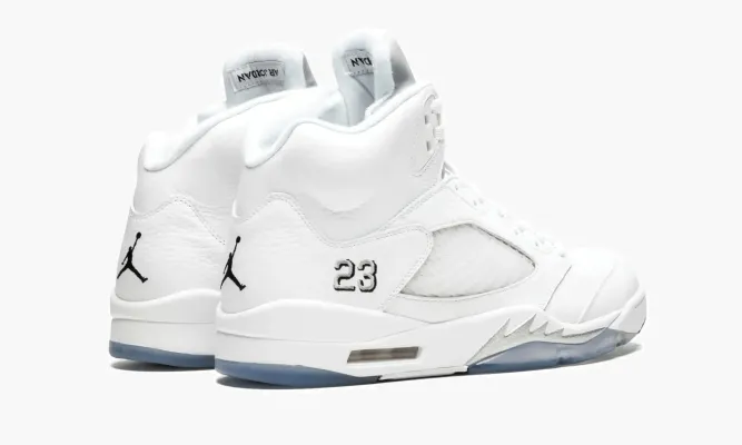 Кроссовки Air Jordan 5 Retro «Metallic Silver» белый
