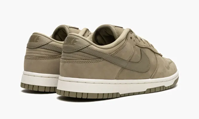 Кроссовки Nike Dunk Low PRM Mf WMNS «Neutral Olive» зеленый