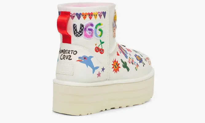 Обувь UGG Classic Platform Pop Sketch белый