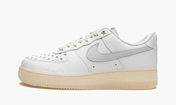 Кроссовки Air Force 1 LO WMNS «Starry Night» белый