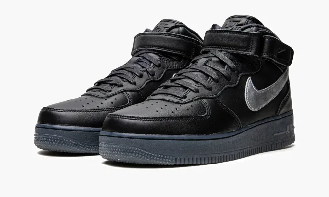Кроссовки Air Force 1 Mid «Black / Metallic Silver» черный