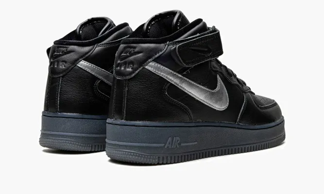 Кроссовки Air Force 1 Mid «Black / Metallic Silver» черный