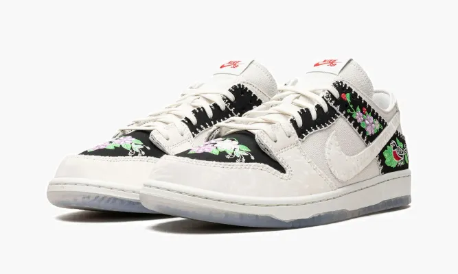 Кроссовки Nike Dunk Low Decon «N7» белый