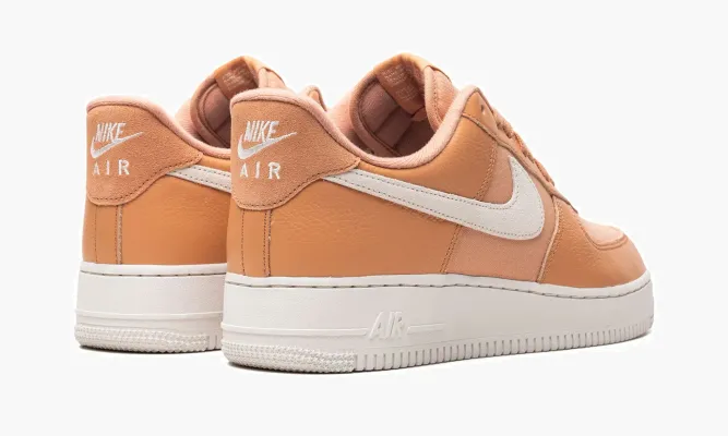 Кроссовки Air Force 1 Low '07 LX «Amber Brown» кремовый