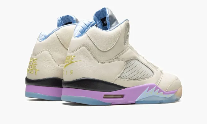 Кроссовки Air Jordan 5 Retro «We The Best - Sail» бежевый