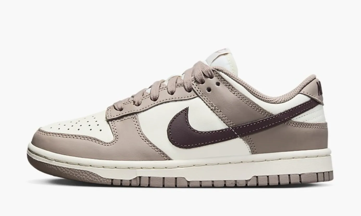 Nike Dunk Low WMNS «Sail Plum Eclipse»