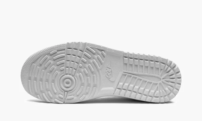 Кроссовки Air Jordan 1 Retro Low Golf «White Croc» белый
