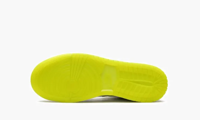 Кроссовки Air Jordan 1 Mid SE «Warped Swoosh'» белый