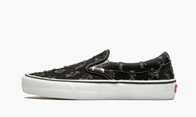Кроссовки Vans Slip-on Pro «Supreme - Black Hole Punch Denim» черный