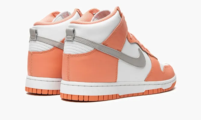 Кроссовки Nike Dunk High WMNS «Salmon» оранжевый