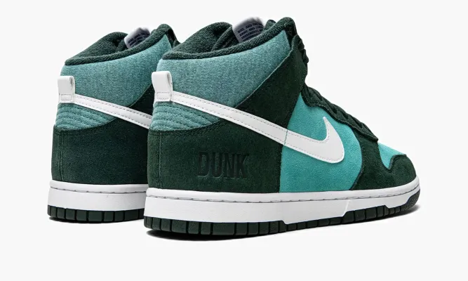 Кроссовки Nike Dunk HI Retro SE «Athletic Club - Pro Green» синий