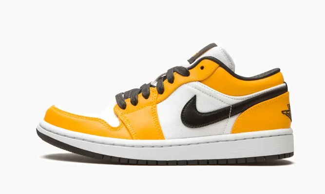 Кроссовки Air Jordan 1 Low SE WMNS «Laser Orange» белый