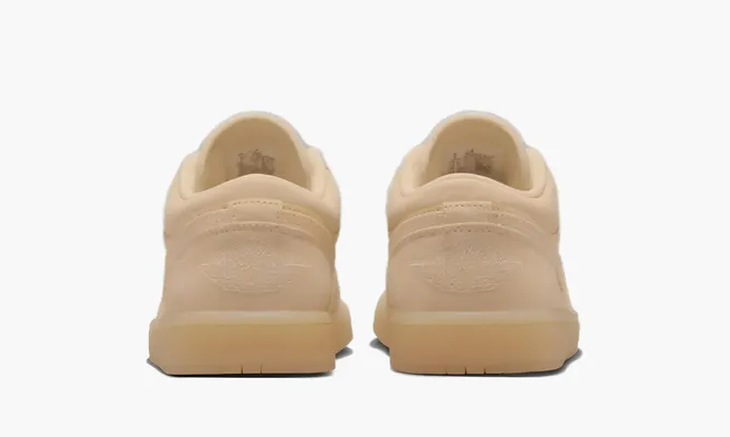 Кроссовки Air Jordan 1 Low WMNS «Pale Vanilla» бежевый