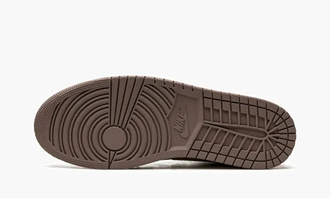 Кроссовки Air Jordan 1 Low SE Craft «Taupe Haze» бежевый
