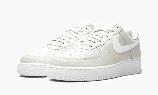 Кроссовки Air Force 1 Low '07 «Light Bone» серый