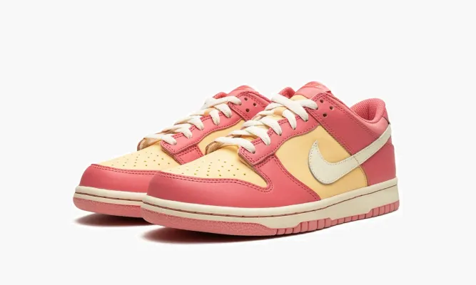 Кроссовки Nike Dunk Low GS «Strawberry Peach Cream» розовый,кремовый