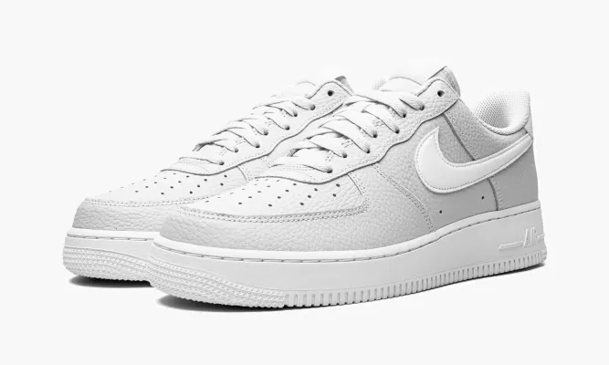 Кроссовки Air Force 1 '07 «Pebbled Leather - Pure Platinum» серый