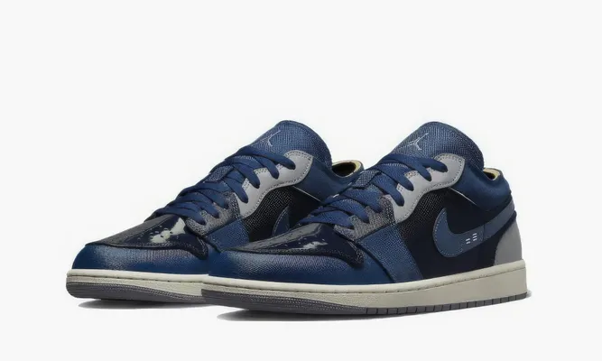 Кроссовки Nike Air Jordan 1 Low SE Craft «Obsidian French Blue Ashen Slate White» синий