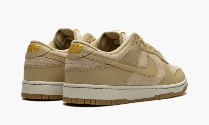 Кроссовки Nike Dunk Low «Khaki / Gum» бежевый
