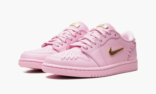 Кроссовки Air Jordan 1 Low WMNS «Method Of Make Perfect Pink» розовый