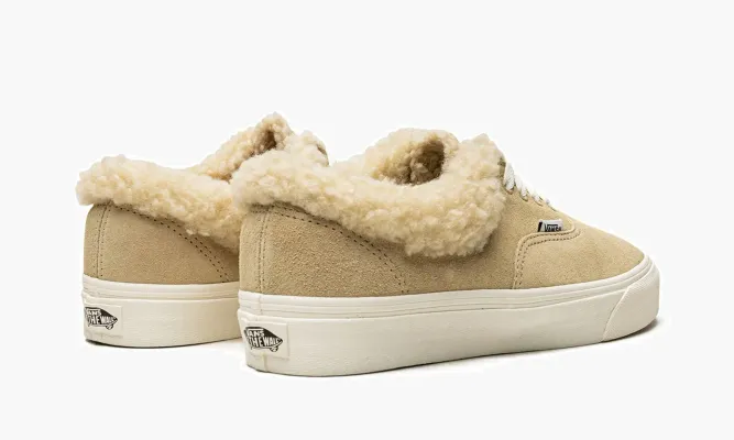 Кроссовки Vans Authentic Sherpa «Cozy Hug» бежевый