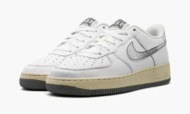 Кроссовки Air Force 1 Low LV8 3 «50 YEARS OF HIP-HOP» белый