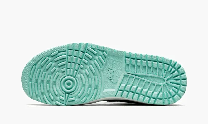 Кроссовки Air Jordan 1 Low G «Copa» зеленый