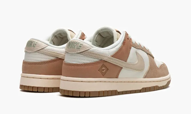 Кроссовки Nike Dunk Low SE WMNS «Australia» коричневый