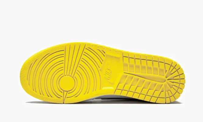 Кроссовки Air Jordan 1 Mid SE «Yellow Toe» черный