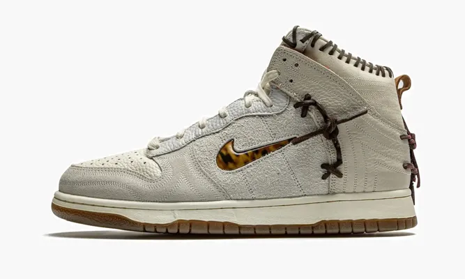 Кроссовки Nike Dunk High «Bodega - Friends & Family» бежевый