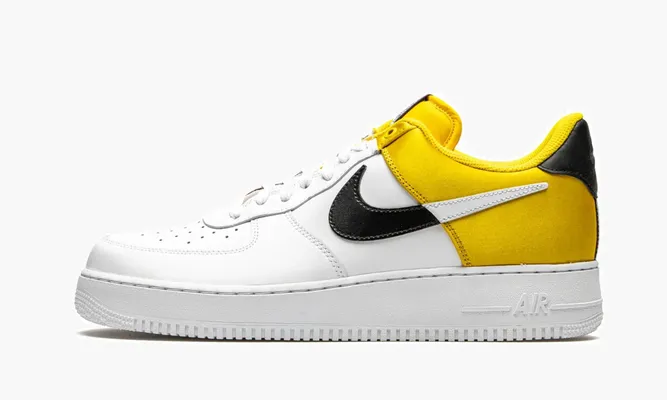Кроссовки Air Force 1 '07 LV8 1 «Amarillo Satin» белый